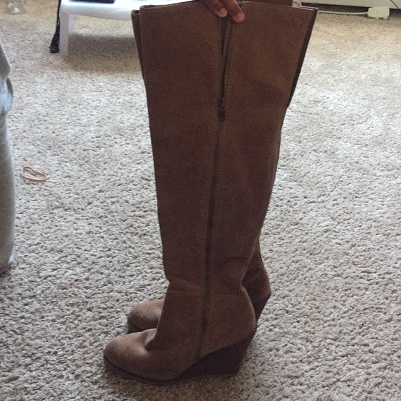 Lucky Brand - Picture 4 of 8